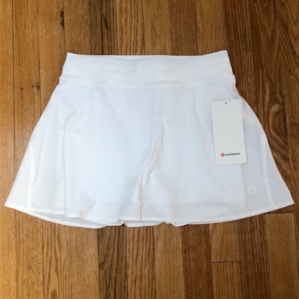 Lululemon Lightweight High-Rise Skirt Size 6